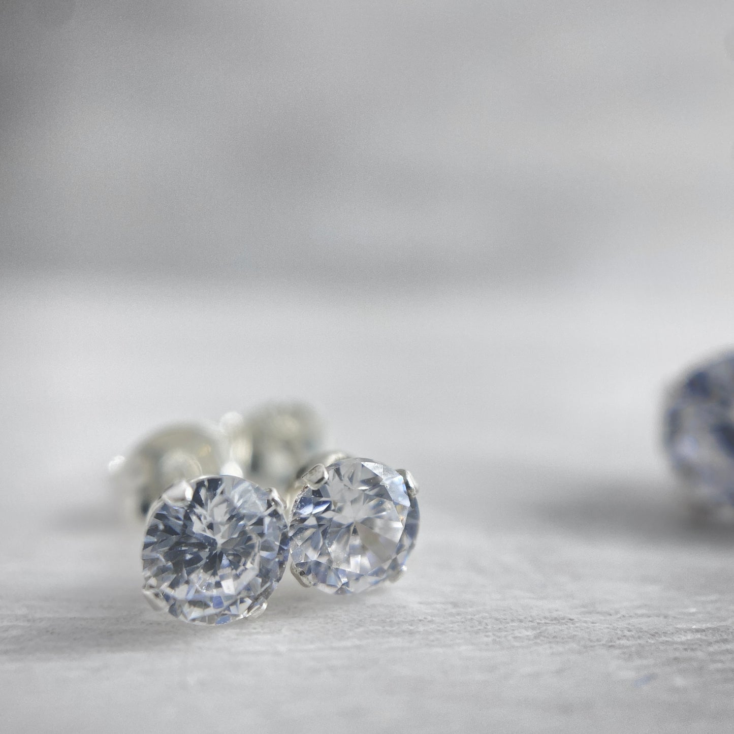 Round Cubic Zirconia Studs