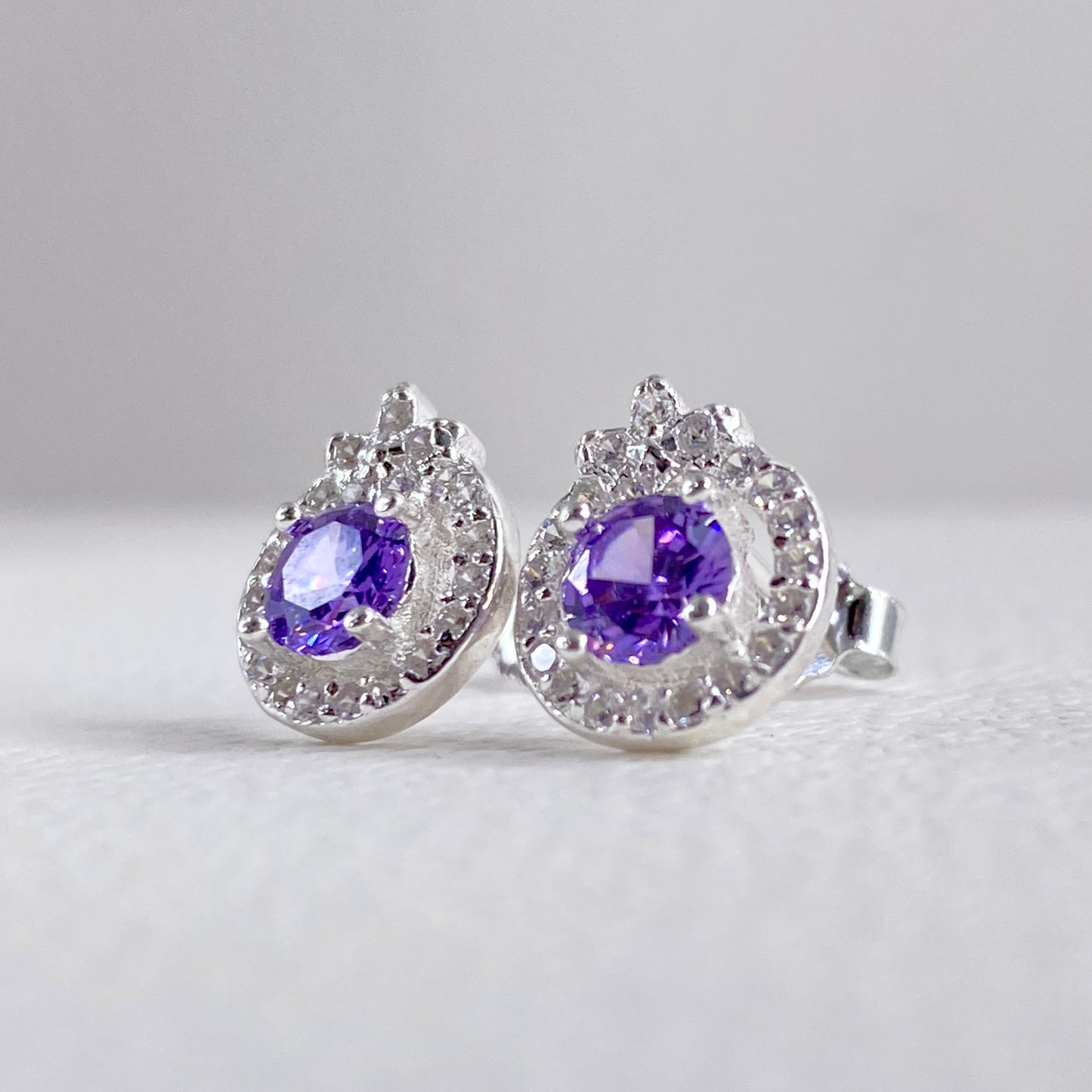 Mystic Purple Round Halo Stud